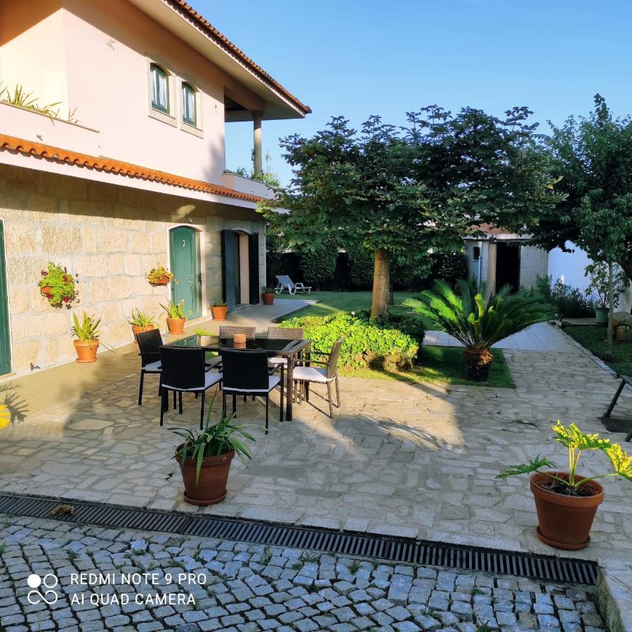 Casa Alem Rio - Quartos Para 6 Hospedes Em Santo Tirso Eksteriør billede