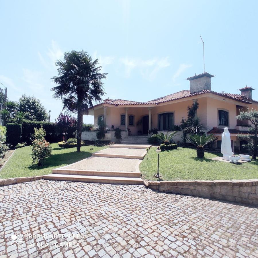 Casa Alem Rio - Quartos Para 6 Hospedes Em Santo Tirso Eksteriør billede