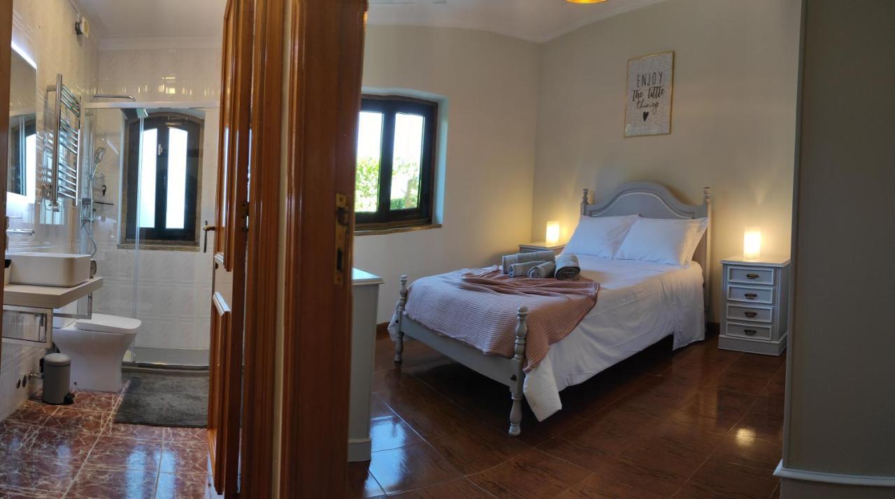Casa Alem Rio - Quartos Para 6 Hospedes Em Santo Tirso Eksteriør billede